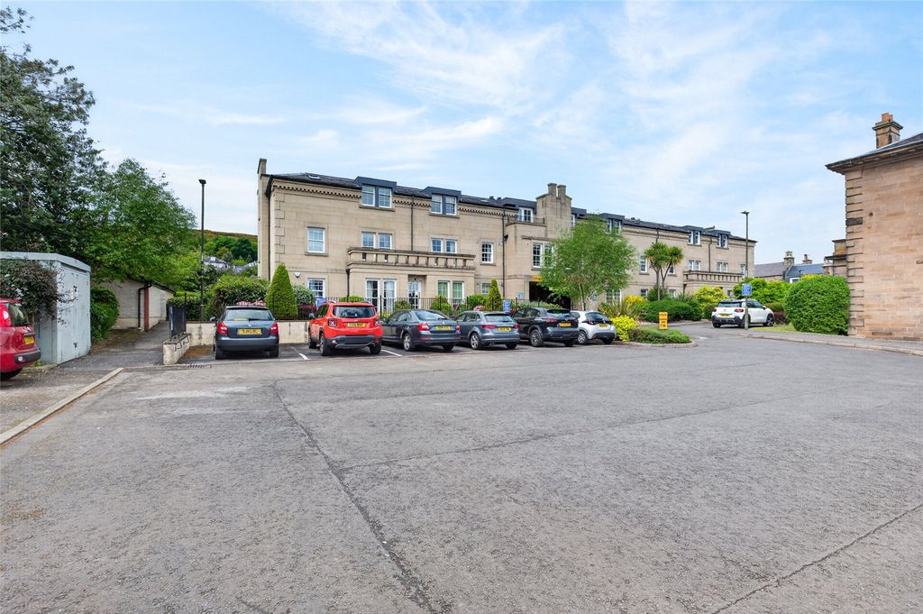 Property photo 1 of 18 Willowbrae Road