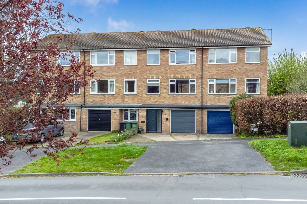 Property photo 1 of 22