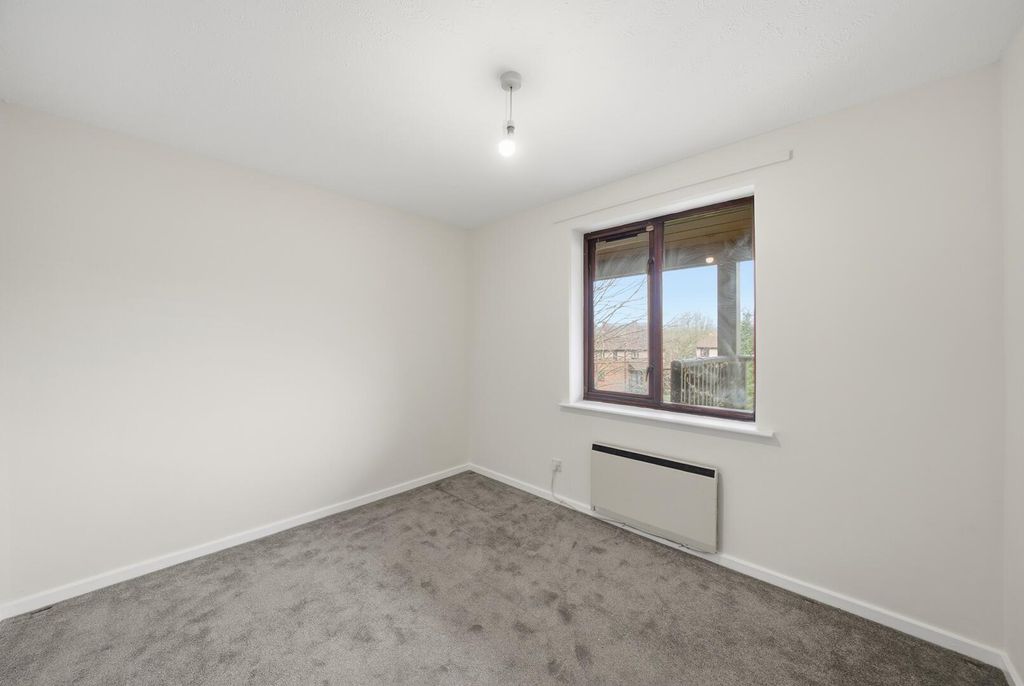 Property photo 3 of 13 Bedroom