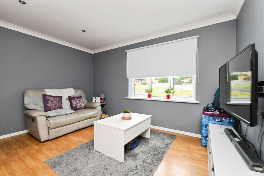 Property photo 2 of 12 Pbox-Img.Jpg