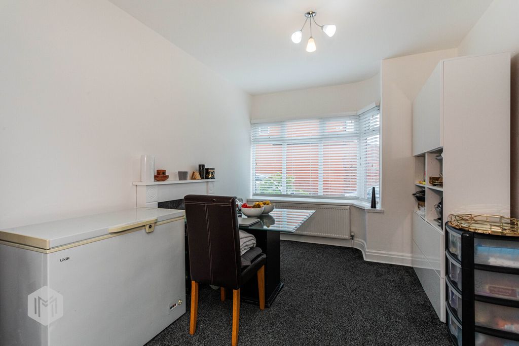 Property photo 3 of 12 Picture No. 04