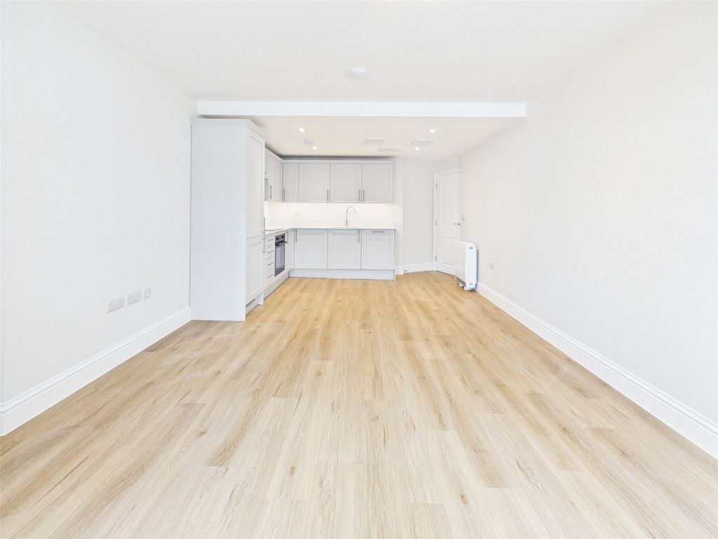 Property photo 2 of 9 Picture No. 04