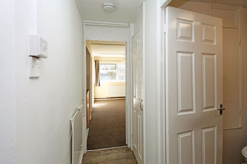 Property photo 2 of 7 Photo 6