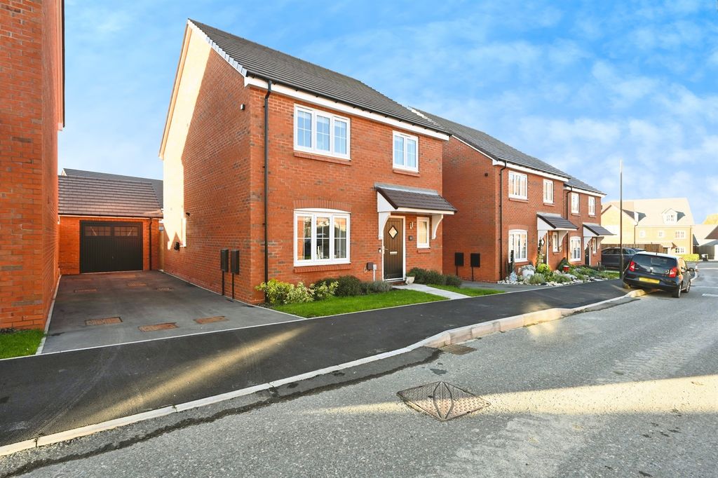 Property photo 1 of 25