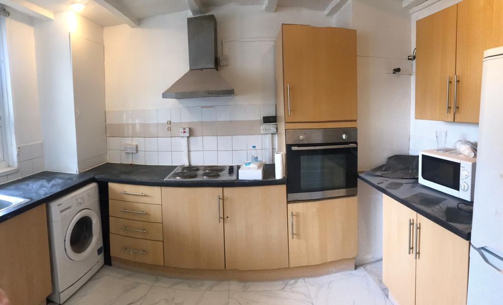 Property photo 2 of 4