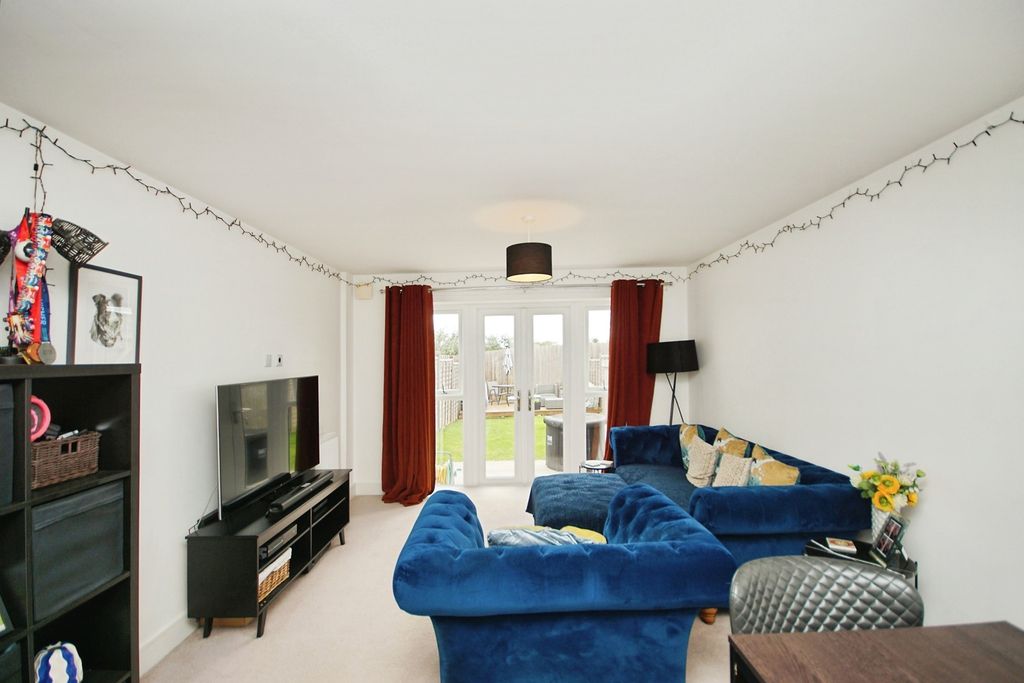 Property photo 3 of 14 Pbox-Img.Jpg