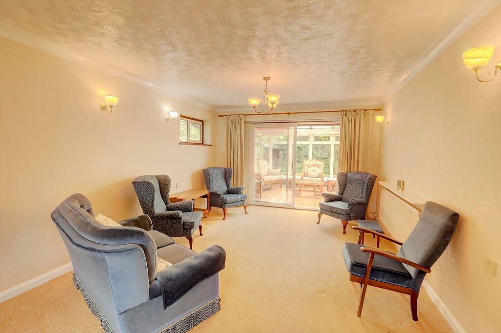 Property photo 2 of 16 Picture No. 02