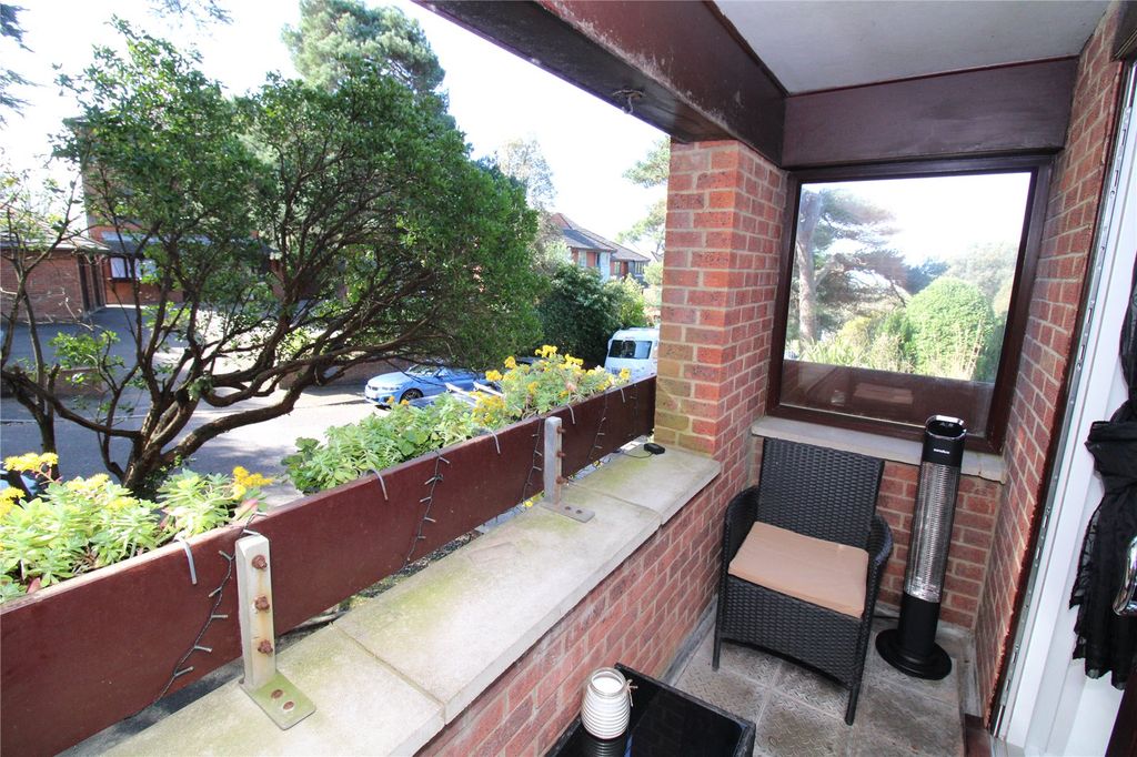 Property photo 2 of 13 Balcony
