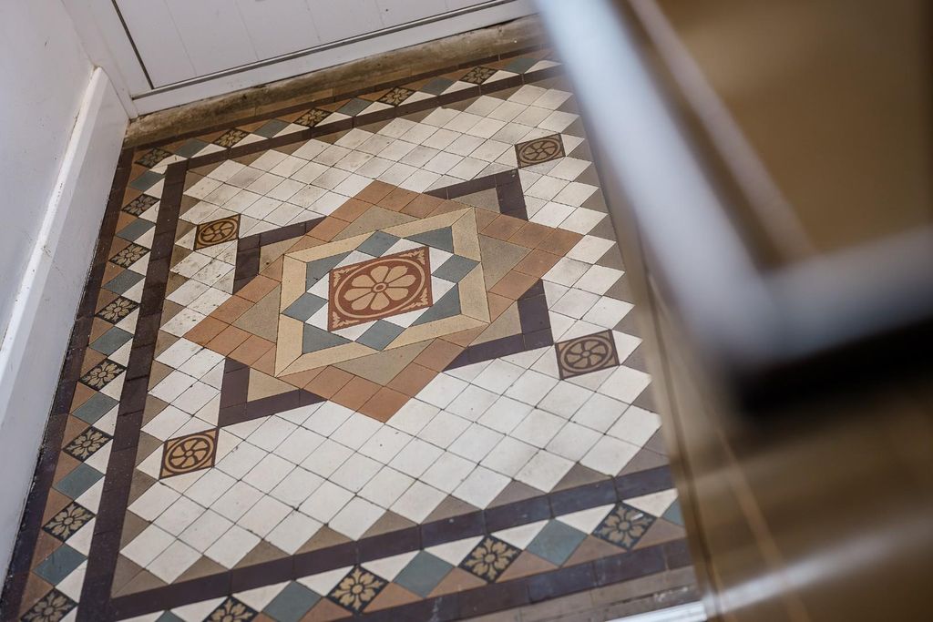 Property photo 3 of 34 29 Limes Avenue Detail-3.Jpg