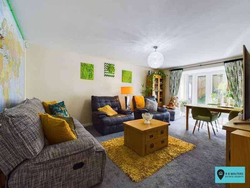 Property photo 2 of 23 Living Room