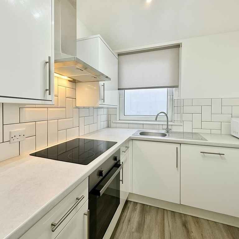 Property photo 2 of 7 Image