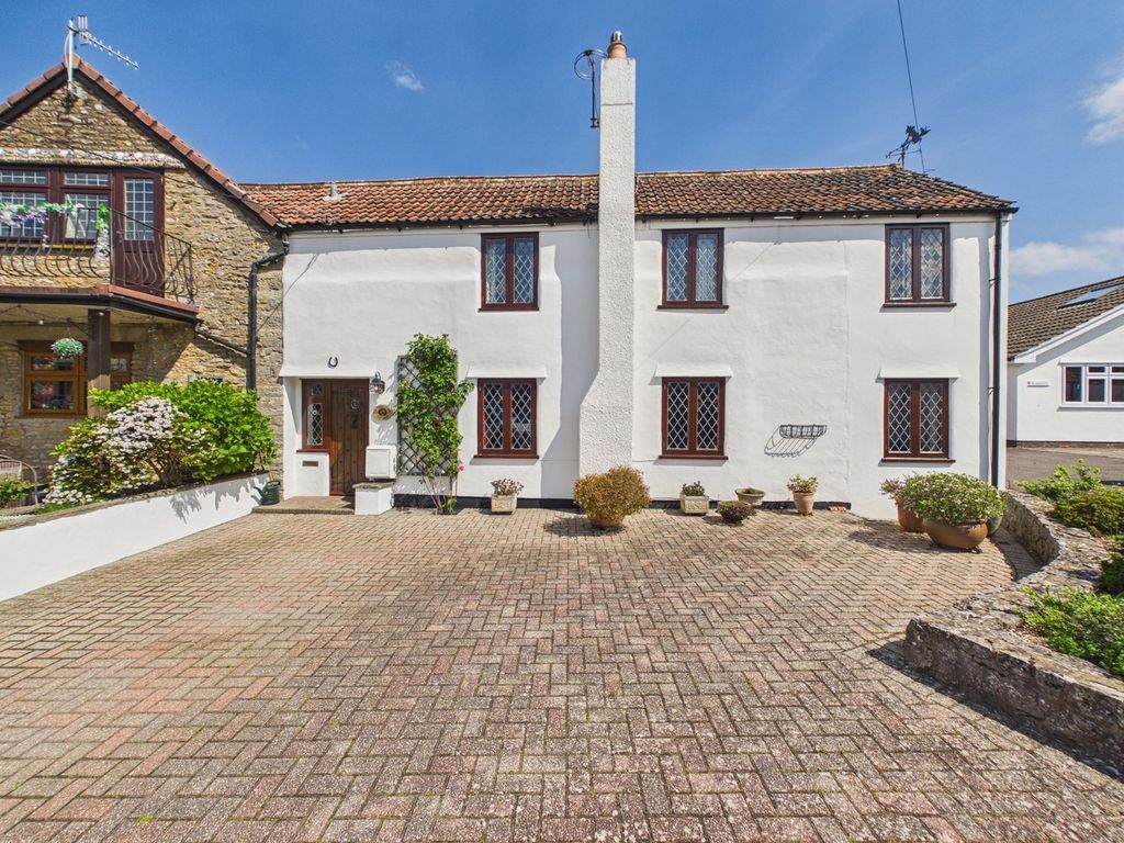 Property photo 1 of 33