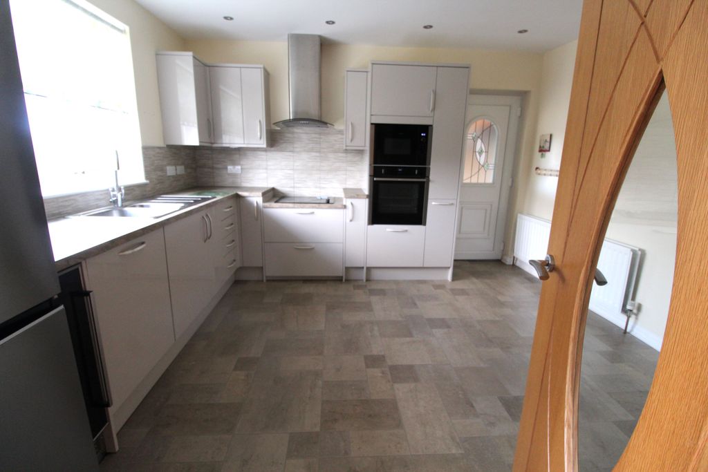 Property photo 3 of 16 Img_9277_4_Original