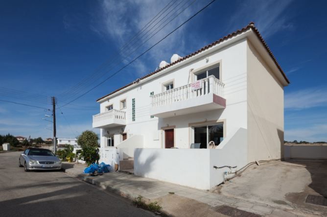 Property photo 1 of 6