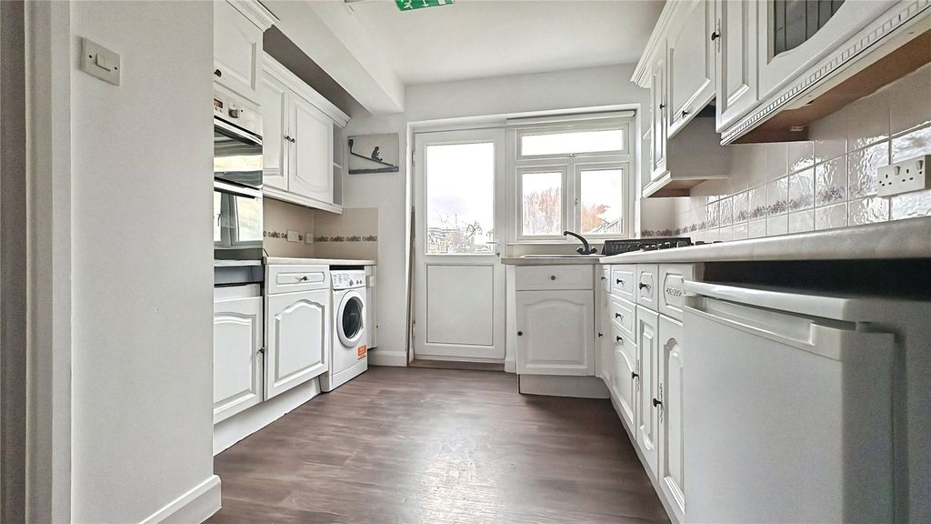 Property photo 3 of 22 Kitchen