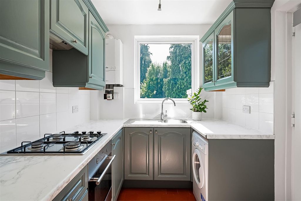 Property photo 3 of 15 Kitchen