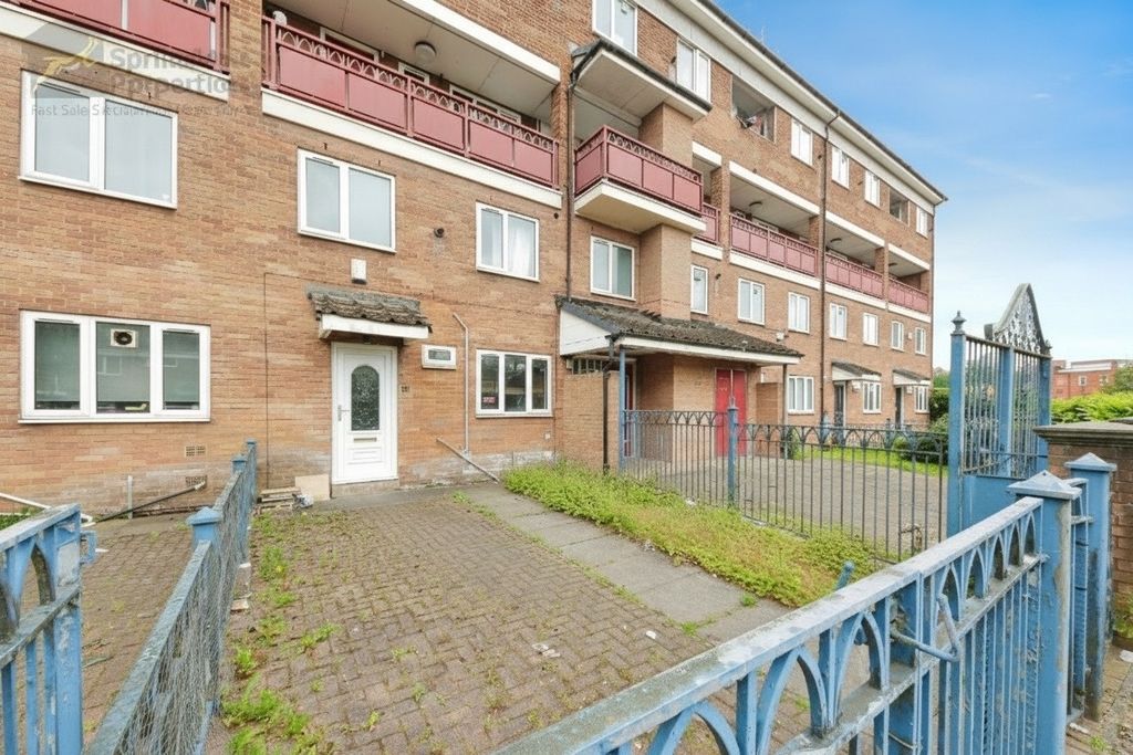 Property photo 1 of 7 Front View