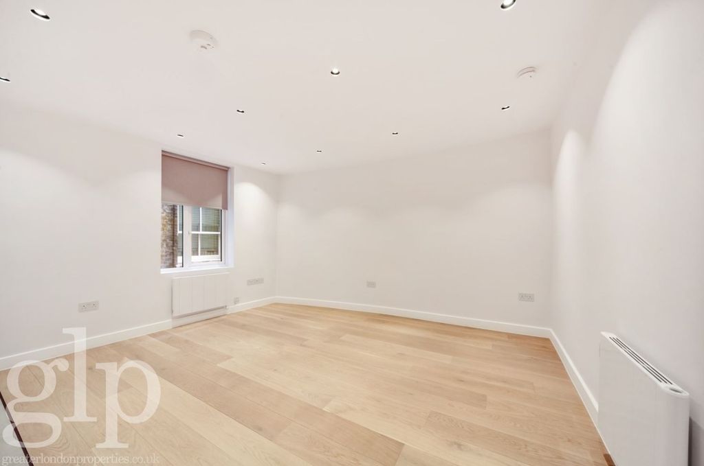 Property photo 2 of 10 4330232