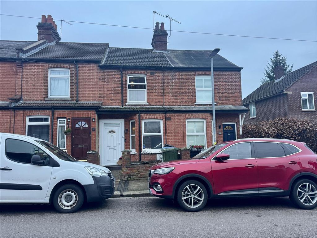 Property photo 2 of 8 Maximum Occupancy: