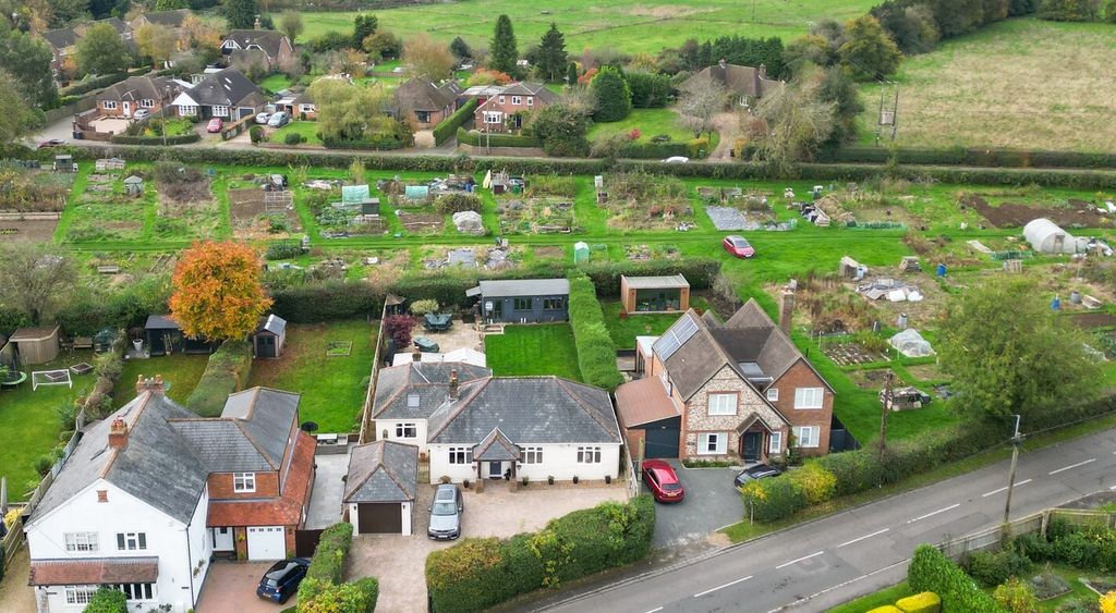 Property photo 1 of 25 Picture No. 27