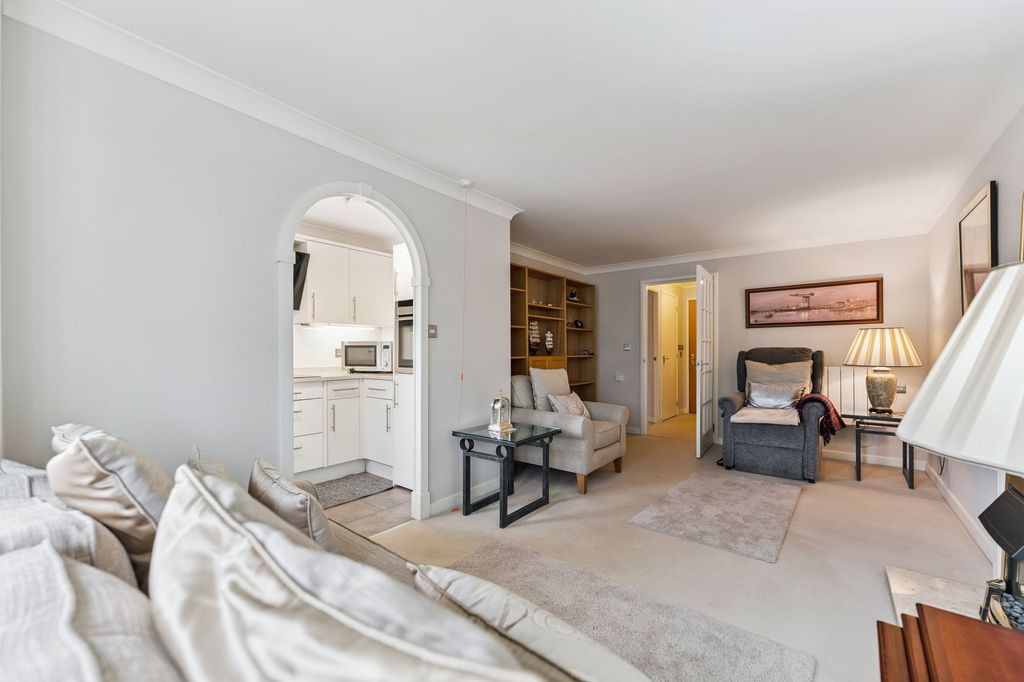 Property photo 3 of 13