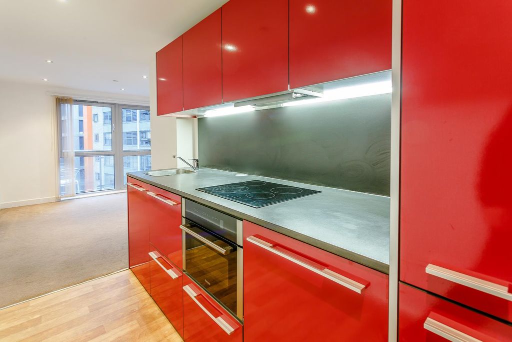 Property photo 3 of 12 Kitchen.Jpg