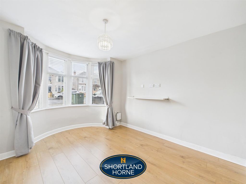 Property photo 2 of 13 Cam01906G0-Pr0632-Still003.Jpg