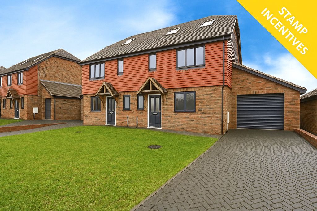 Property photo 2 of 25 Picture No. 45