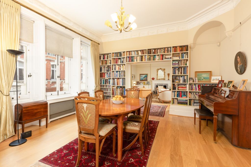 Property photo 3 of 15 Reception Room (1)