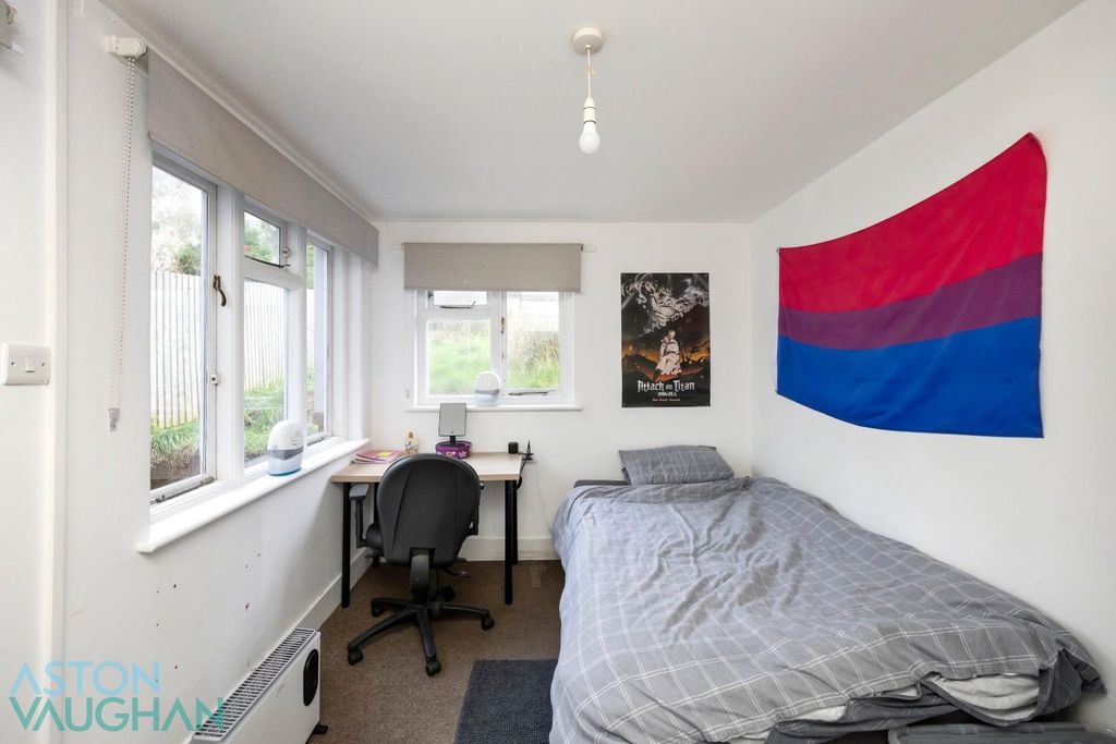 Property photo 2 of 6 Flat_004.Jpg