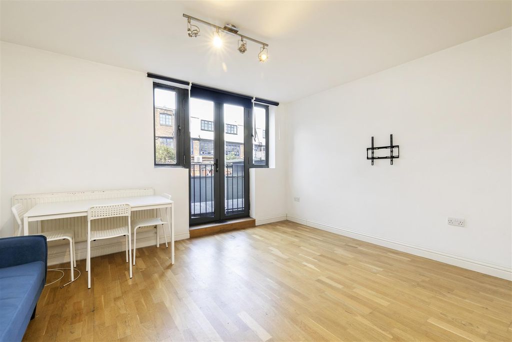 Property photo 1 of 13 137 Camden High Street -1.Jpg
