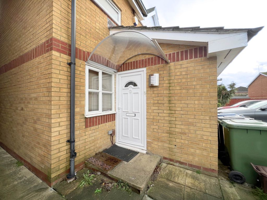 Property photo 2 of 19