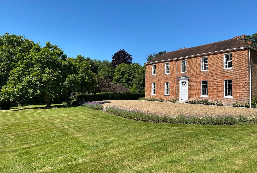 Property photo 1 of 21 Front Of House