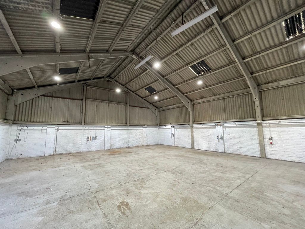 Property photo 3 of 10 Photo 1