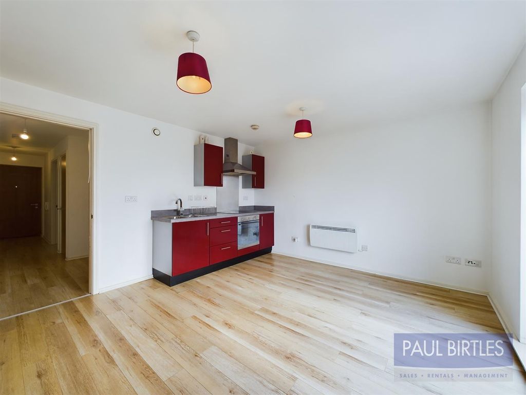 Property photo 3 of 11 Cam01301G0-Pr0539-Still009.Jpg