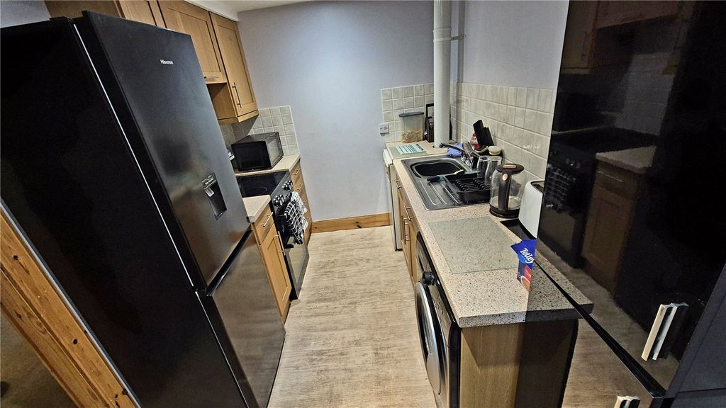 Property photo 3 of 7 Picture No. 04