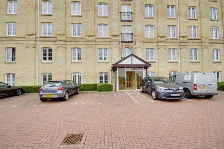 Property photo 3 of 14