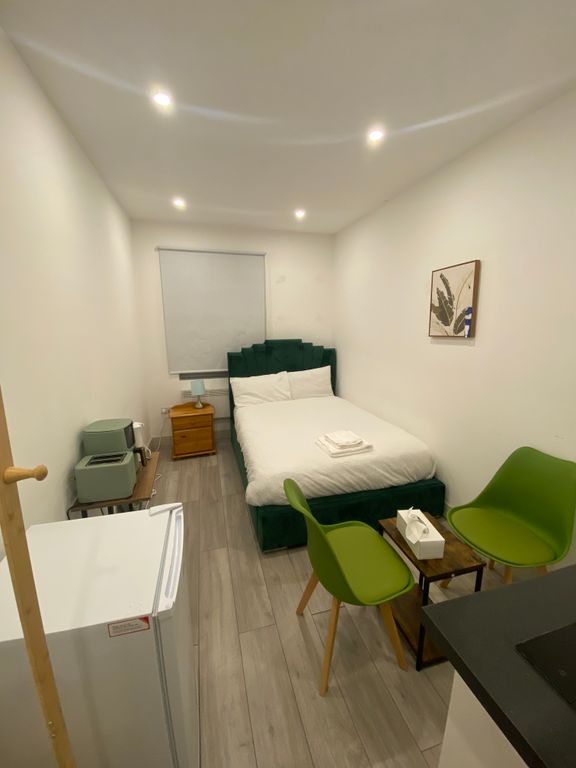 Property photo 1 of 4