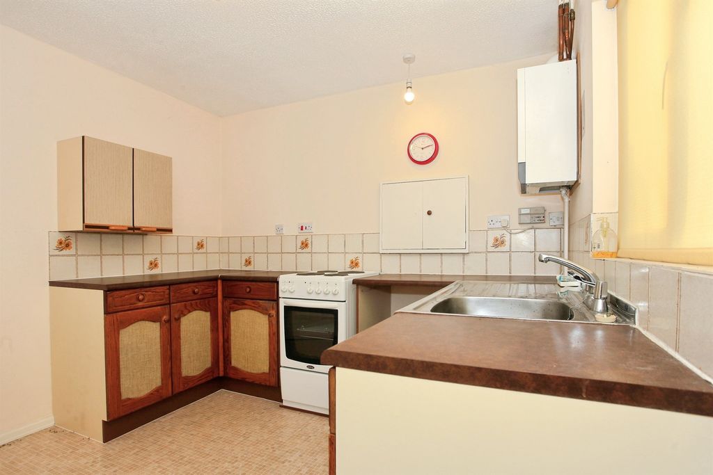 Property photo 3 of 9