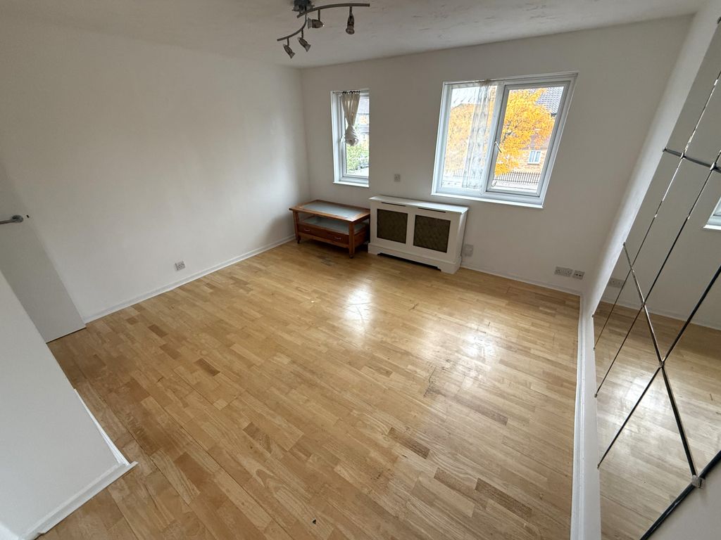 Property photo 3 of 7 Reception 1 (B)