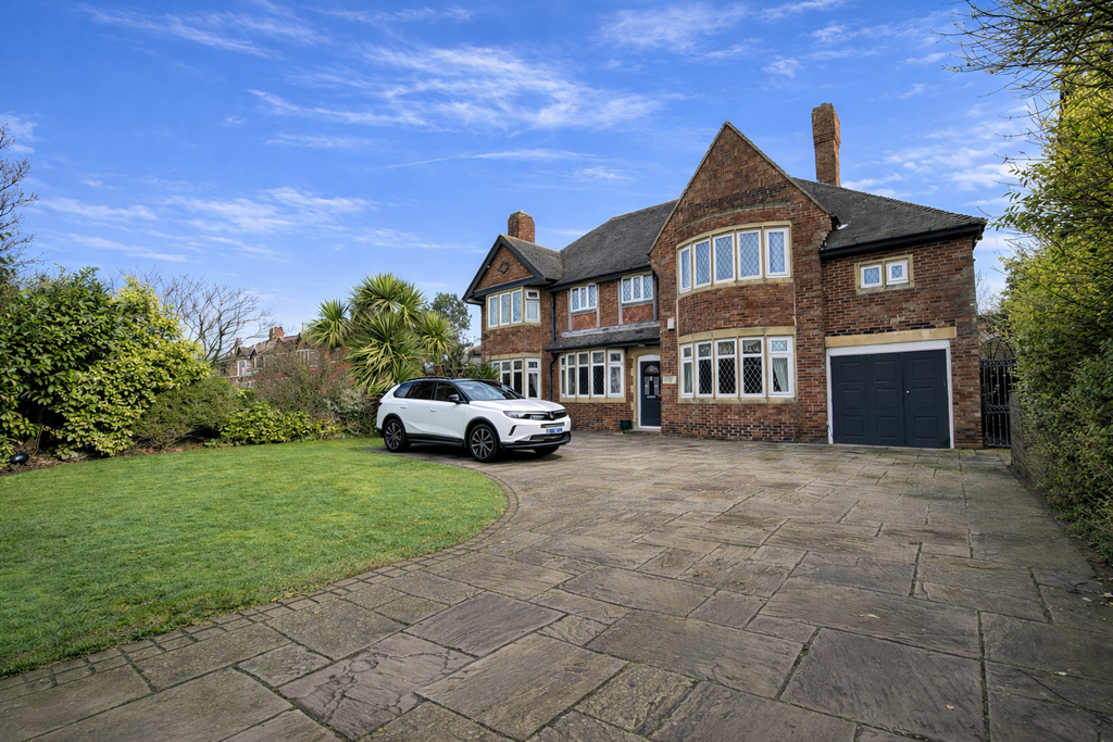 Property photo 1 of 30