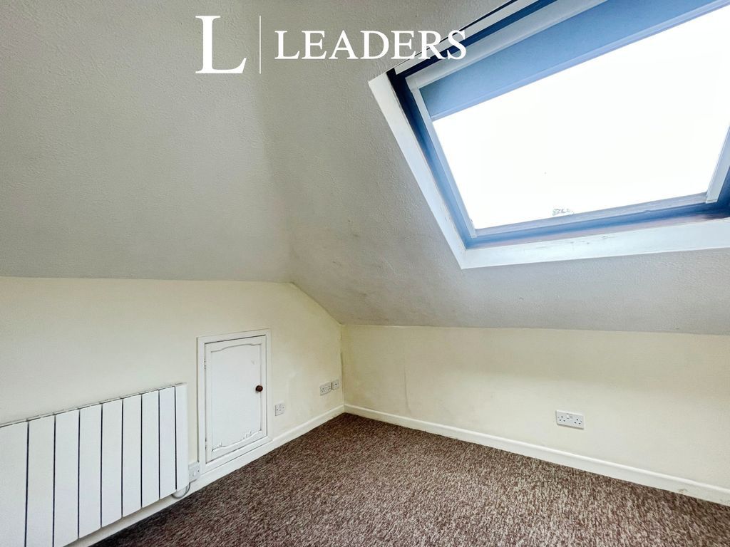 Property photo 3 of 7 1Bd7E10E--4C13-A54B-