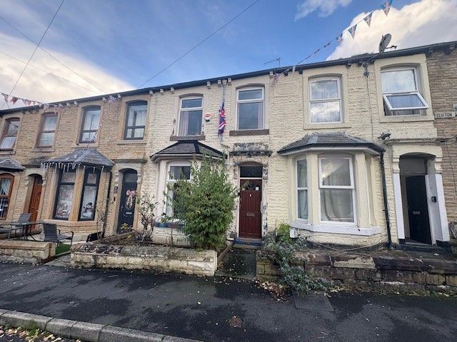 Property photo 1 of 8