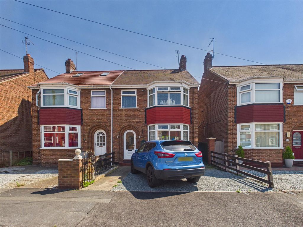 Property photo 1 of 14 Cam05451G0-Pr0171-Still015.Jpg