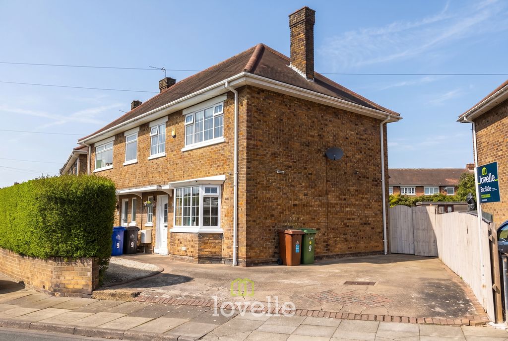 Property photo 1 of 29