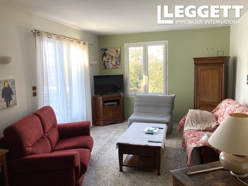 Property photo 2 of 10