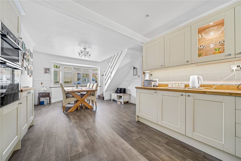 Property photo 2 of 22 Picture No. 15