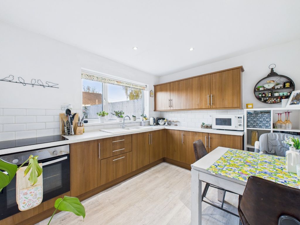 Property photo 2 of 18 3458613