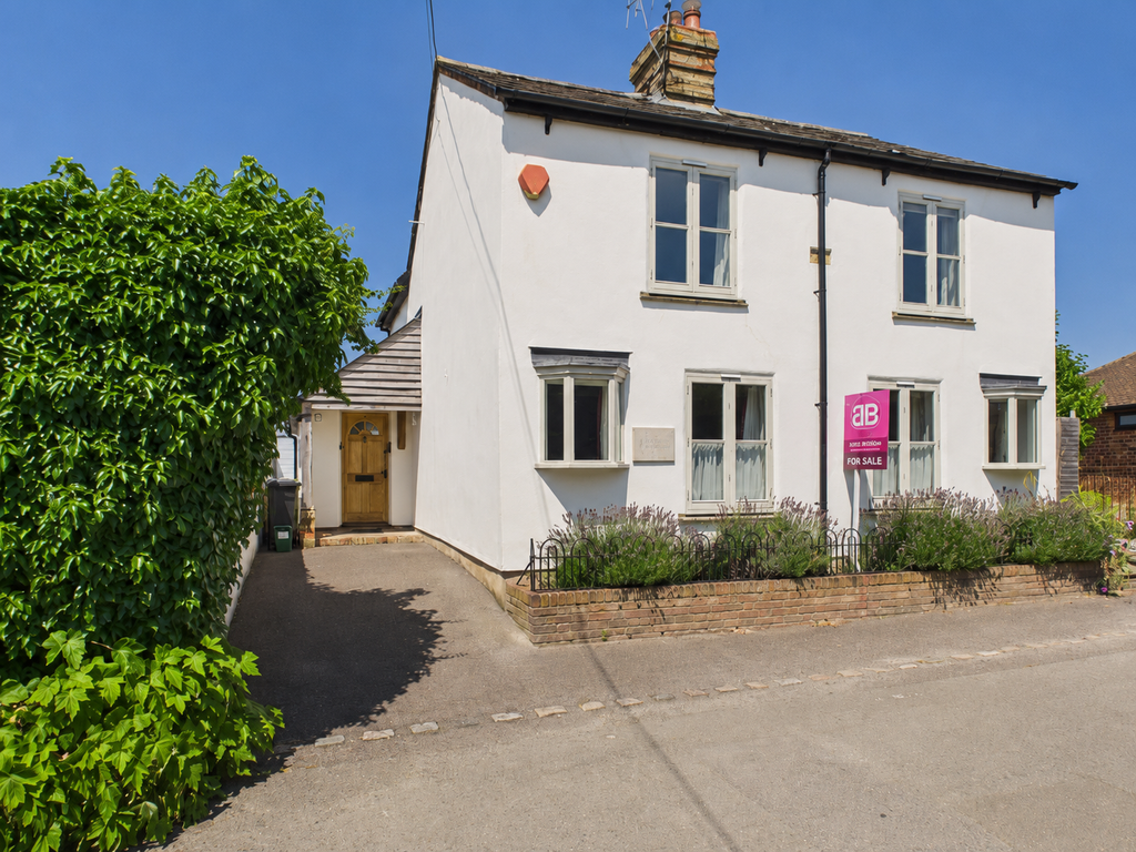 Property photo 1 of 18 Malvern Cottage Edit