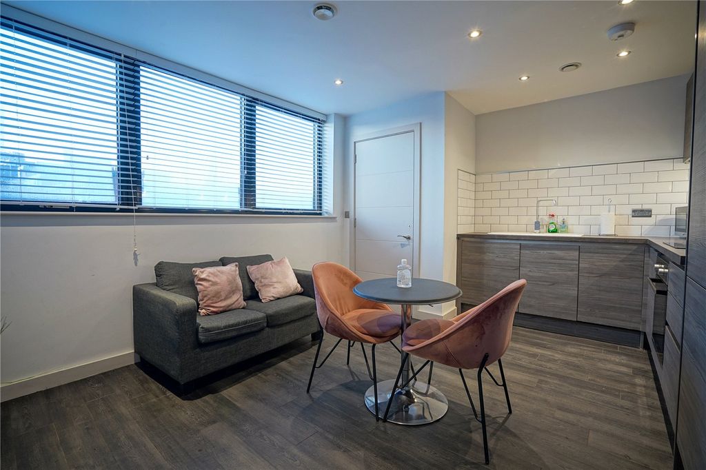 Property photo 2 of 7 Picture No. 01